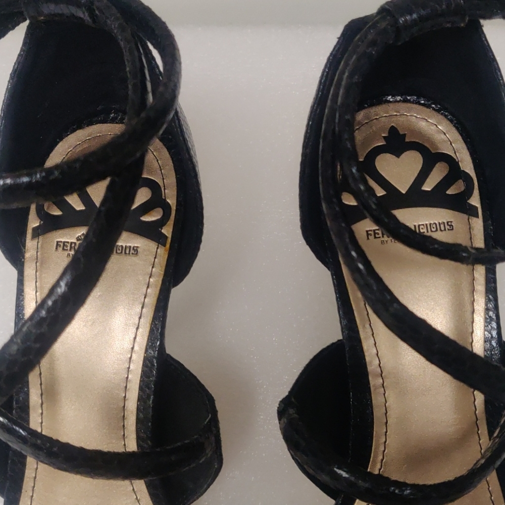 Fergalicious Women's Pumps - Picture 2 of 5